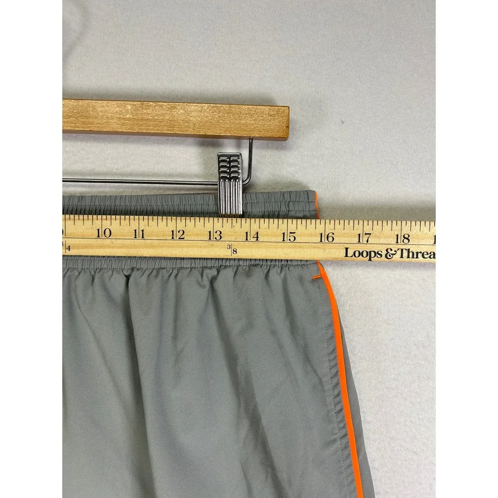 Athletic Under Armour‎ Mens Large Gray Orange Loose Fit Gym Training Shorts